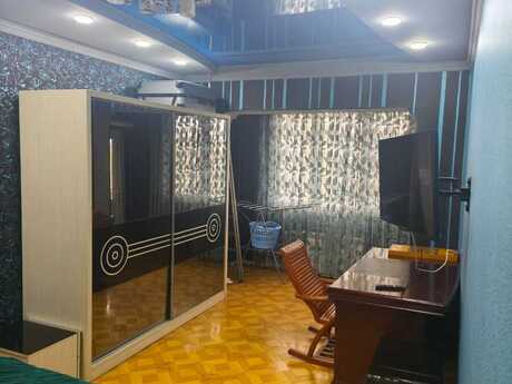 4 otaqlı köhnə tikili - Həzi Aslanov m. - 100 m²