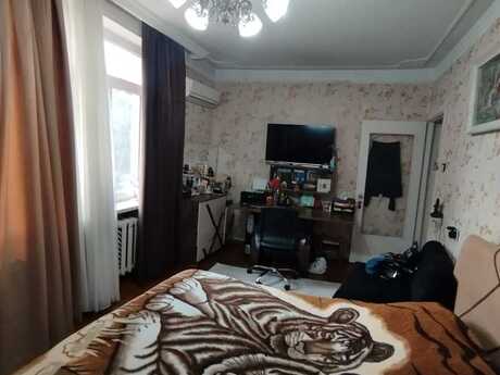 3 otaqlı köhnə tikili - Memar Əcəmi m. - 70 m²