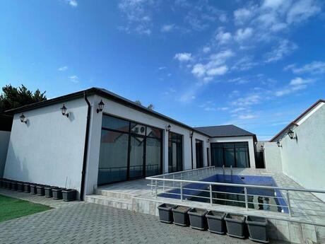 4 otaqlı həyət evi/bağ evi - Şüvəlan q. - 200 m²