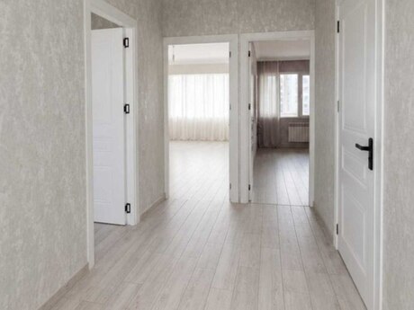 3 otaqlı köhnə tikili - İnşaatçılar m. - 73 m²