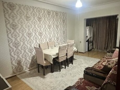 3 otaqlı köhnə tikili - Yeni Günəşli q. - 80 m²