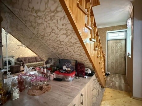 3 otaqlı həyət evi/bağ evi - Azadlıq Prospekti m. - 1200 m²