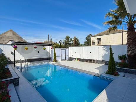 4 otaqlı həyət evi/bağ evi - Mərdəkan q. - 180 m²
