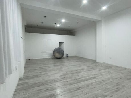 Obyekt - İnşaatçılar m. - 70 m²