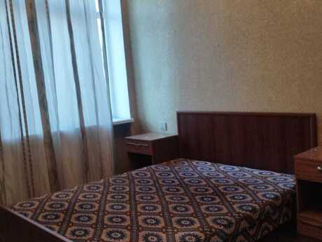 3 otaqlı köhnə tikili - Elmlər Akademiyası m. - 85 m²