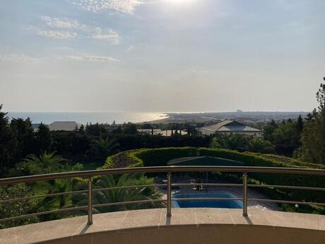 6 otaqlı həyət evi/bağ evi - Sea Breeze q. - 400 m²