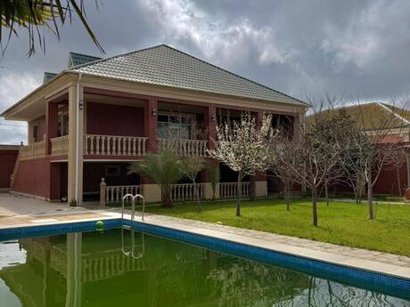 4 otaqlı həyət evi/bağ evi - Mərdəkan q. - 180 m²