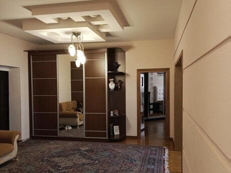 4 otaqlı yeni tikili - Nizami r. - 180 m²