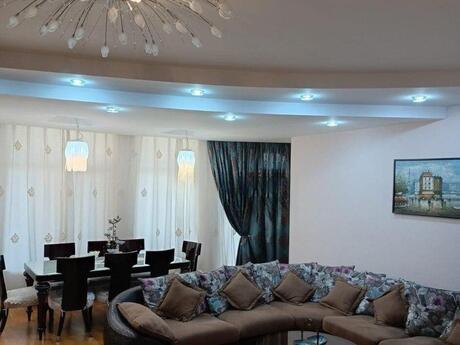 4 otaqlı yeni tikili - Nizami r. - 180 m²