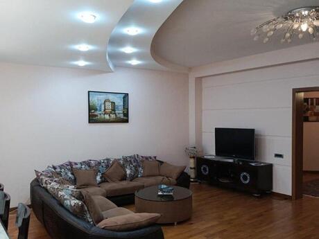 4 otaqlı yeni tikili - Nizami r. - 180 m²