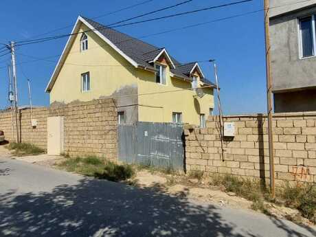 5 otaqlı həyət evi/bağ evi - Novxanı q. - 180 m²