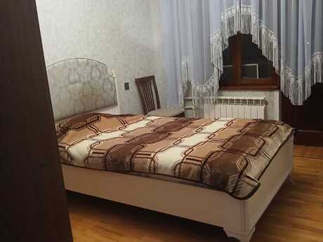4 otaqlı köhnə tikili - Azadlıq Prospekti m. - 110 m²