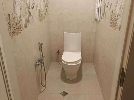 3 otaqlı yeni tikili - 8 Noyabr m. - 130 m²