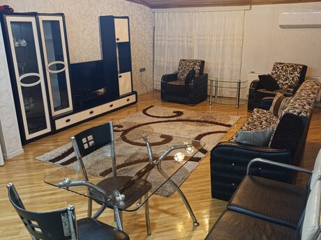 3 otaqlı yeni tikili - 8 Noyabr m. - 130 m²