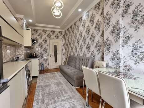 2 otaqlı yeni tikili - İnşaatçılar m. - 75 m²