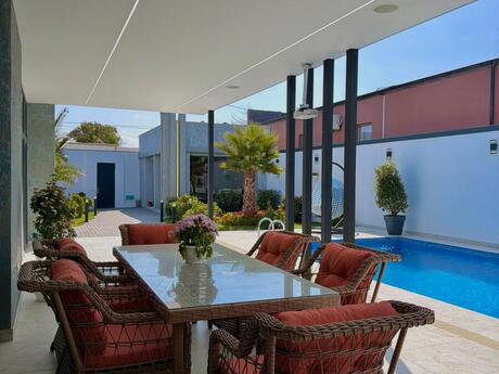 5 otaqlı həyət evi/bağ evi - Mərdəkan q. - 300 m²