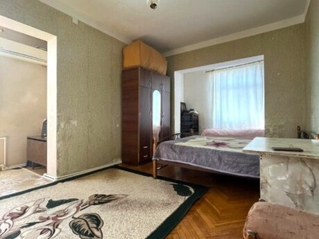1 otaqlı köhnə tikili - Nəriman Nərimanov m. - 45 m²