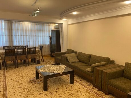 2 otaqlı köhnə tikili - Yasamal r. - 90 m²