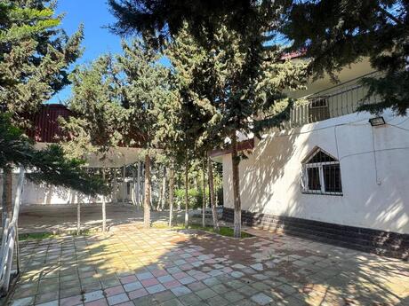 7 otaqlı həyət evi/bağ evi - Fatmayı q. - 240 m²