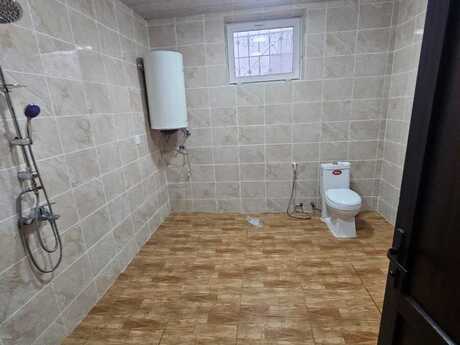 4 otaqlı həyət evi/bağ evi - Buzovna q. - 130 m²