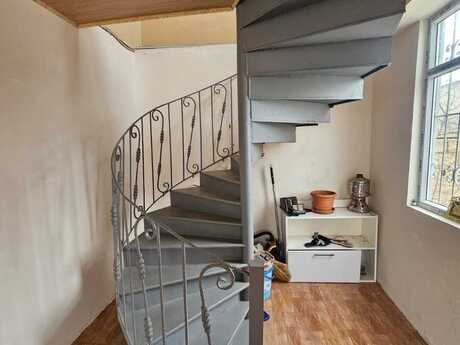 4 otaqlı həyət evi/bağ evi - Buzovna q. - 130 m²