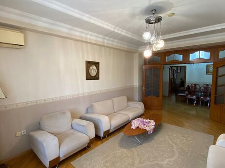 3-комн. новостройка - м. Низами - 140 м²