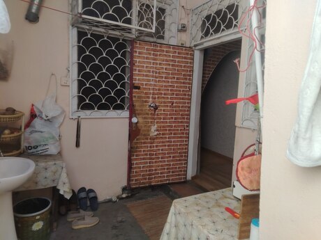 4 otaqlı həyət evi/bağ evi - Gənclik m. - 100 m²