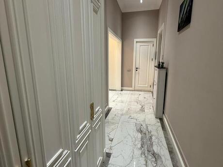 3 otaqlı yeni tikili - Ağ şəhər q. - 70 m²