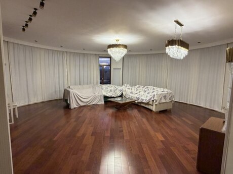 4 otaqlı yeni tikili - Şah İsmayıl Xətai m. - 195 m²