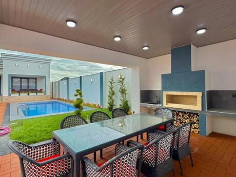 4 otaqlı həyət evi/bağ evi - Mərdəkan q. - 220 m²