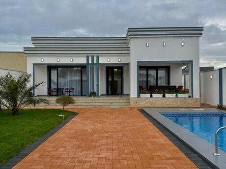 4 otaqlı həyət evi/bağ evi - Mərdəkan q. - 220 m²