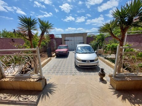 6 otaqlı həyət evi/bağ evi - Maştağa q. - 165 m²