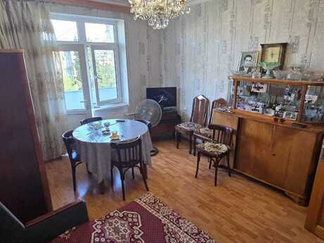 2 otaqlı köhnə tikili - Xalqlar Dostluğu m. - 65 m²