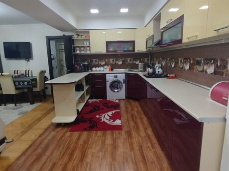 2 otaqlı köhnə tikili - Gənclik m. - 65 m²