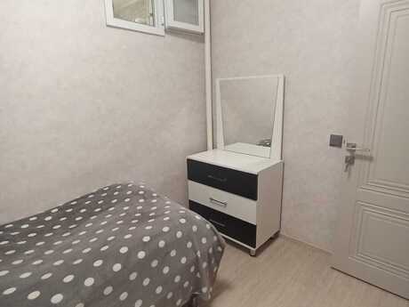 3 otaqlı köhnə tikili - Əhmədli m. - 65 m²