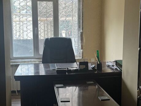 3 otaqlı ofis - Binəqədi r. - 85 m²