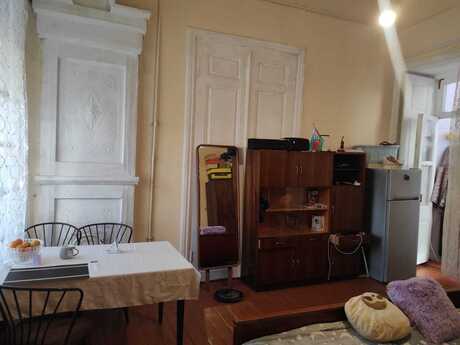 1 otaqlı köhnə tikili - Nizami m. - 29 m²