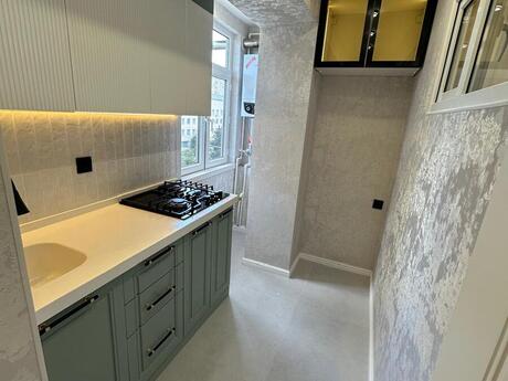 3 otaqlı köhnə tikili - Xalqlar Dostluğu m. - 65 m²
