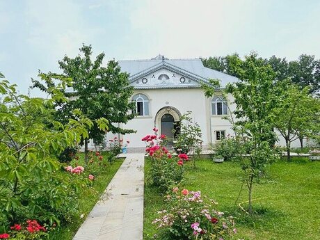 4 otaqlı həyət evi/bağ evi - Qəbələ - 120 m²