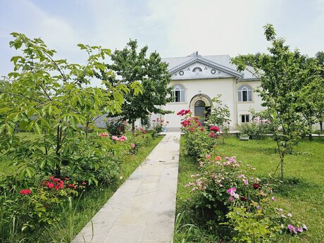 4 otaqlı həyət evi/bağ evi - Qəbələ - 120 m²