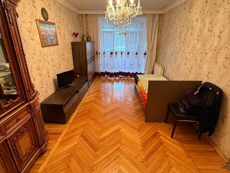 3 otaqlı köhnə tikili - Qara Qarayev m. - 70 m²