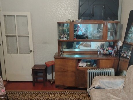 3 otaqlı köhnə tikili - Memar Əcəmi m. - 55 m²