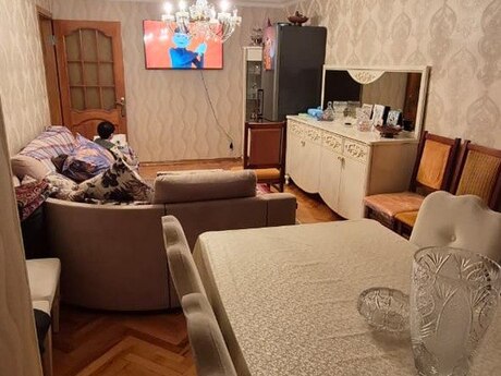 3 otaqlı köhnə tikili - Qara Qarayev m. - 80 m²