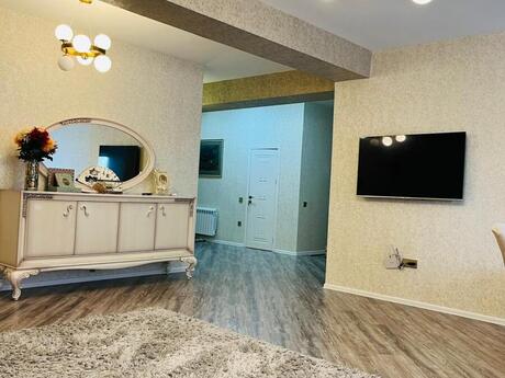 4 otaqlı yeni tikili - Nərimanov r. - 200 m²