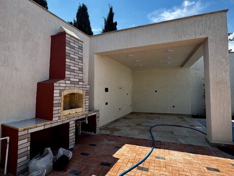 4 otaqlı həyət evi/bağ evi - Şüvəlan q. - 160 m²