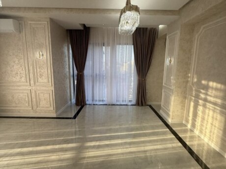 3-комн. новостройка - м. Шах Исмаил Хатаи - 125 м²