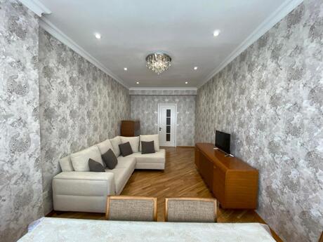 3 otaqlı yeni tikili - Azadlıq Prospekti m. - 110 m²