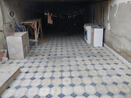 5 otaqlı həyət evi/bağ evi - Əhmədli m. - 250 m²