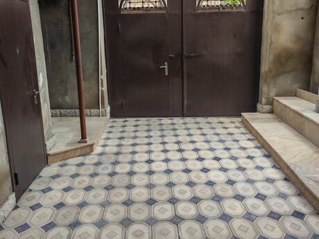 5 otaqlı həyət evi/bağ evi - Əhmədli m. - 250 m²
