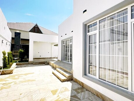 4 otaqlı həyət evi/bağ evi - Şüvəlan q. - 140 m²